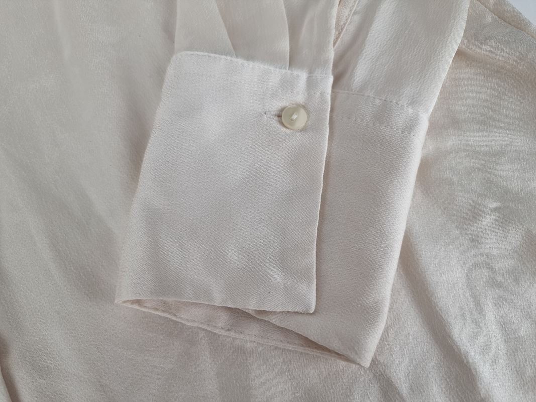 Mango Chemisiers: Mango Bluse cremeweiss, Grösse M – D'occasion à Urtenen-Schönbühl par Restwert_Schoenbuehl 2
