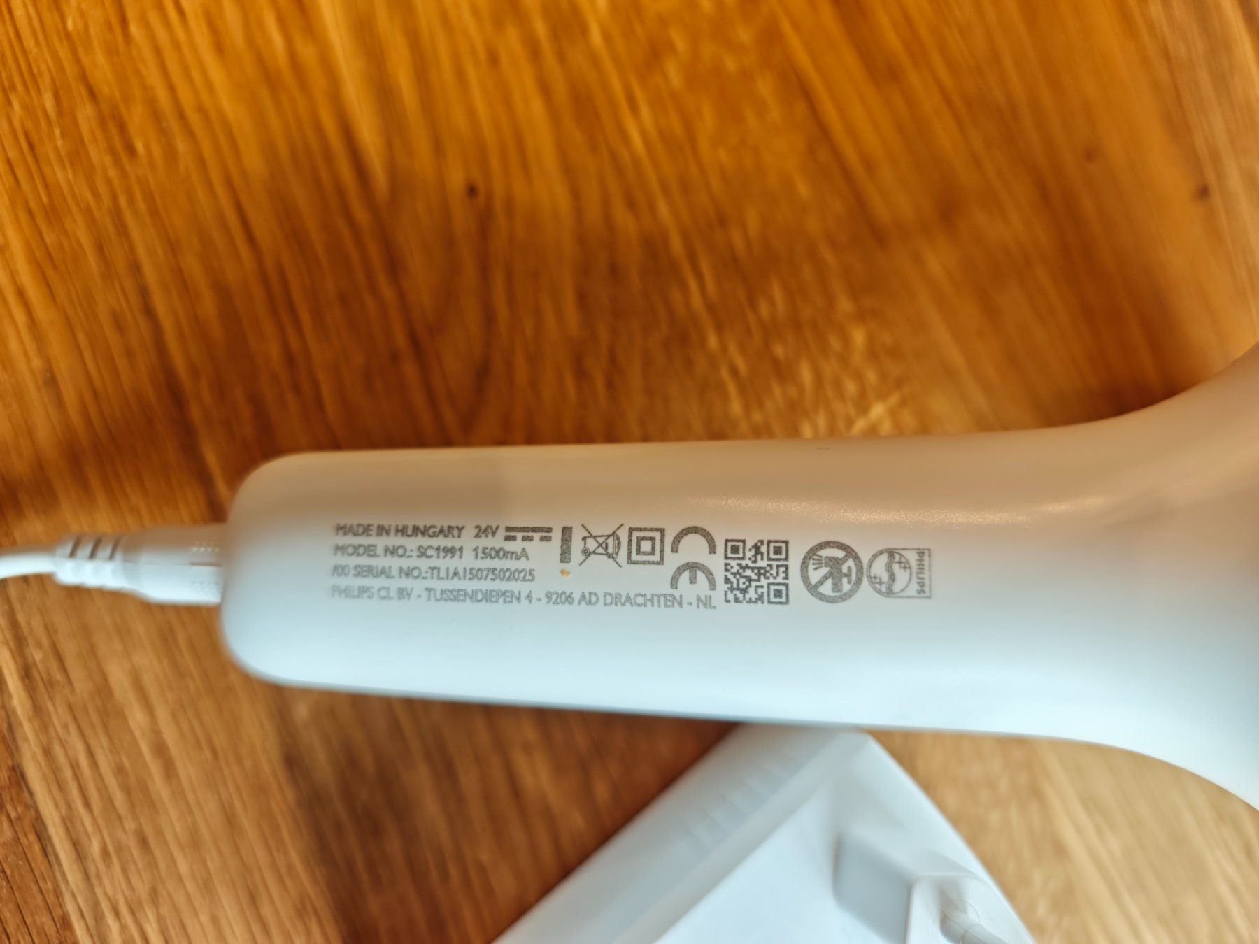 Philips Epilatori: Philips Lumea Essential IPL Haarentferner – Usato da Gunzgen venduto da 0Aurin0 3