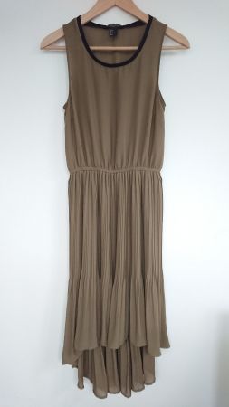 Damen Kleid vokuhila H&M Gr. S 36 Olivegrün 100% Polyester
