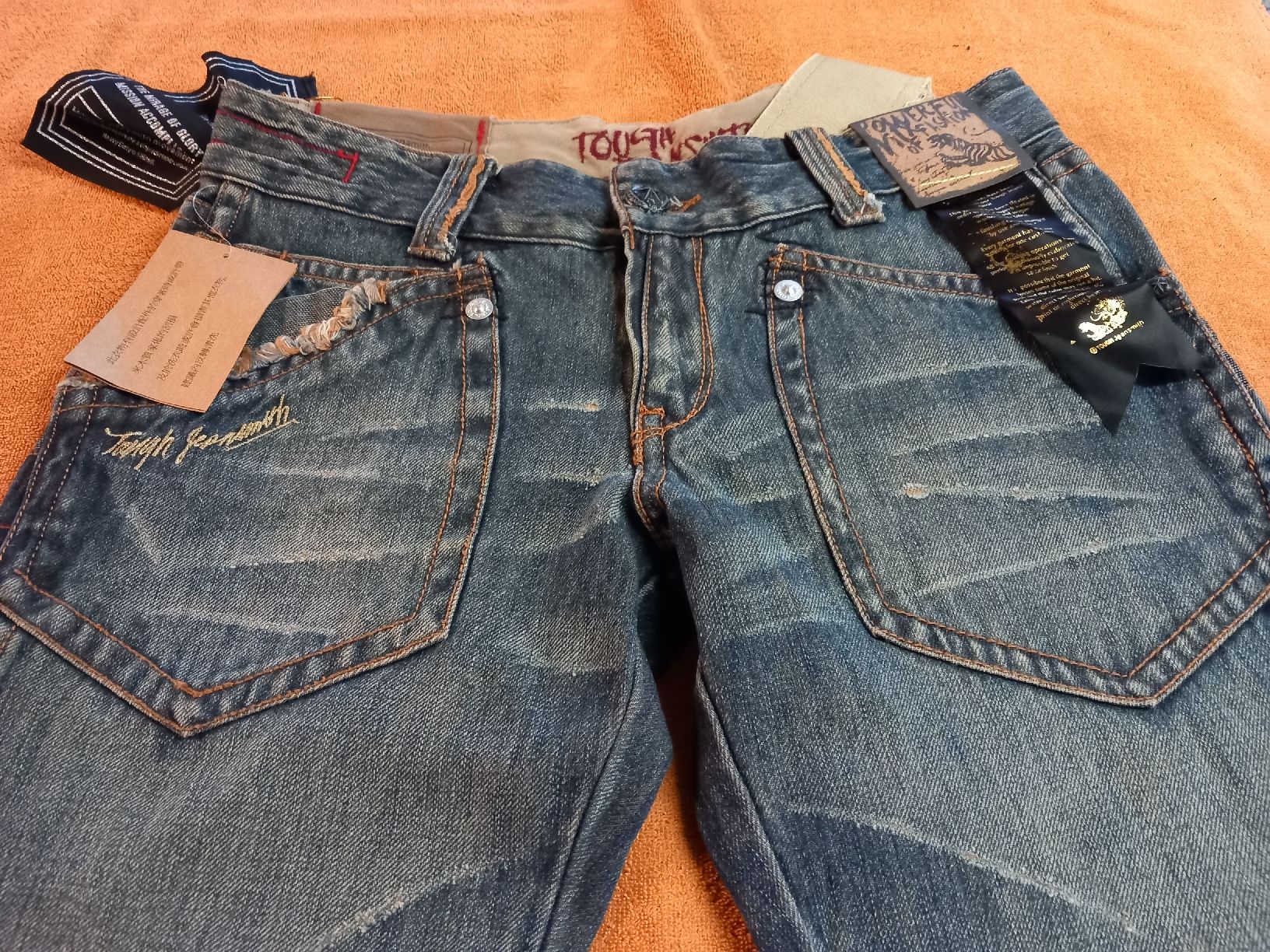 Jeans: Tough Designer Jeans Gr.31 – Neu und originalverpackt aus Hochwald von motowear-secondhand