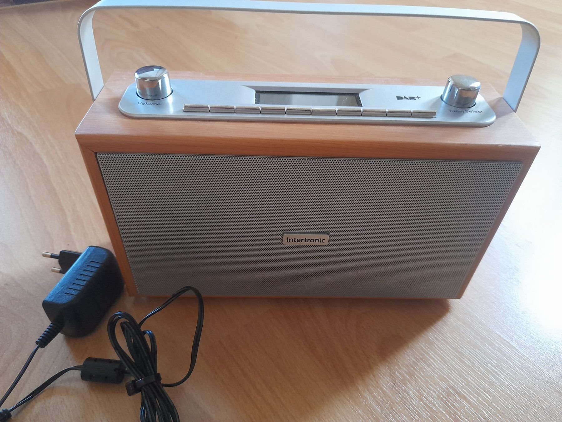 Radio: Intertronic RA-12 DAB+ Radio – Usato da Lustmühle venduto da chevi03