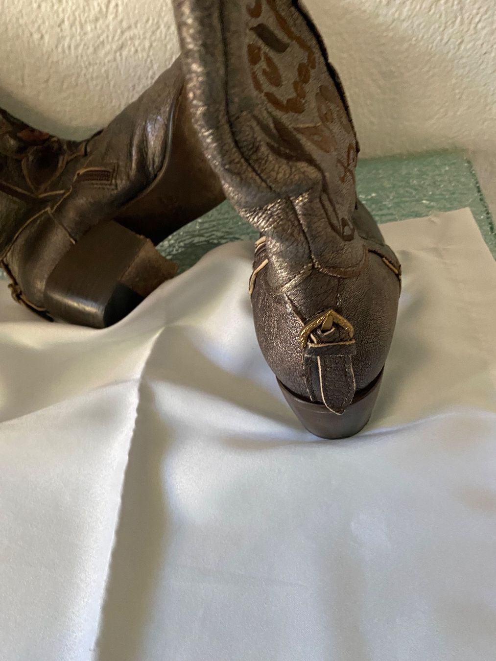 Damenschuhe: Wunderschöne Leder Stiefel mit Stickereien – Gebraucht aus Bern von Ninitto 2