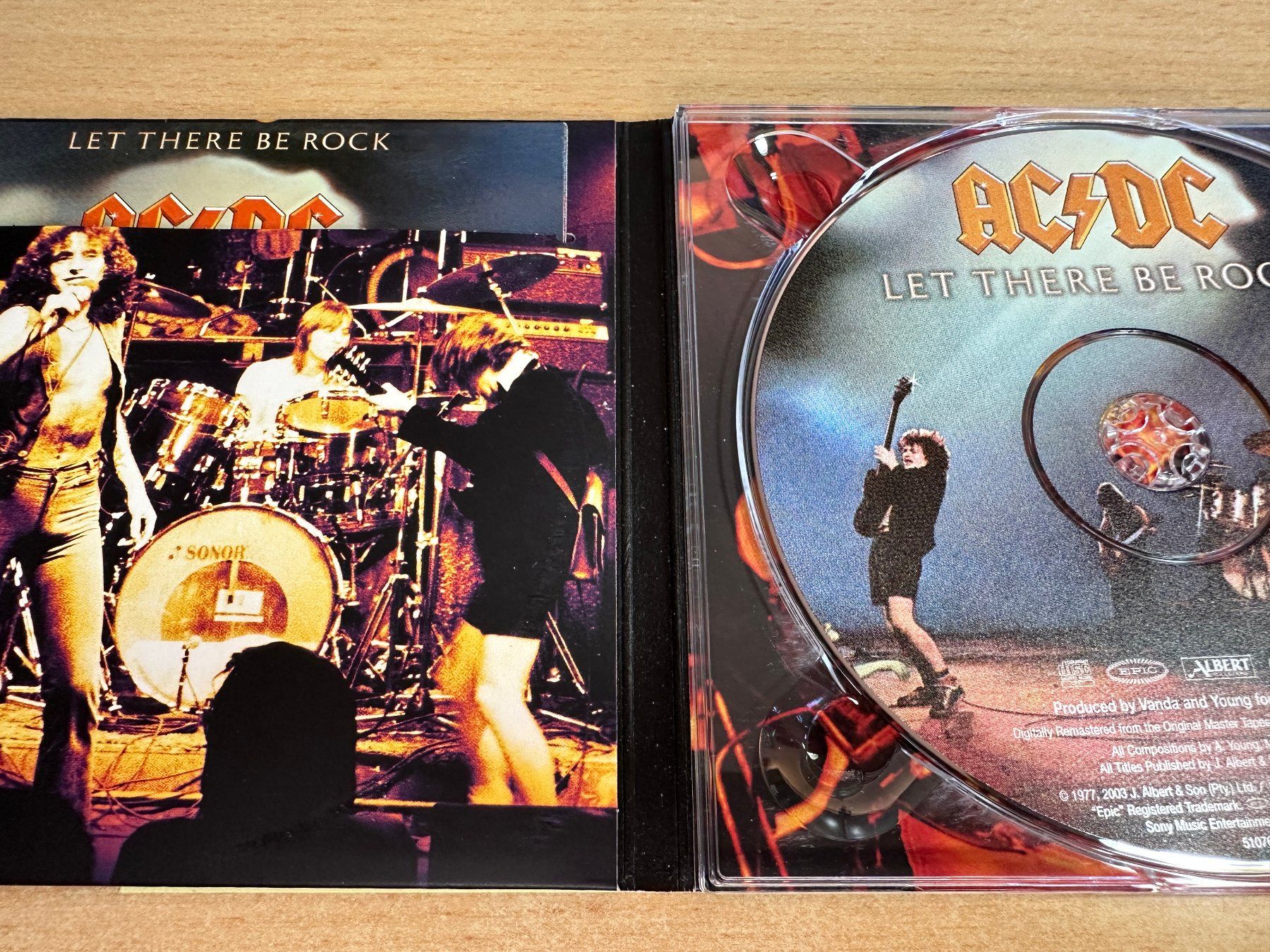 CD: K0 AC/DC – Let There Be Rock – Usato da Rikon im Tösstal venduto da Alpenmutz 2