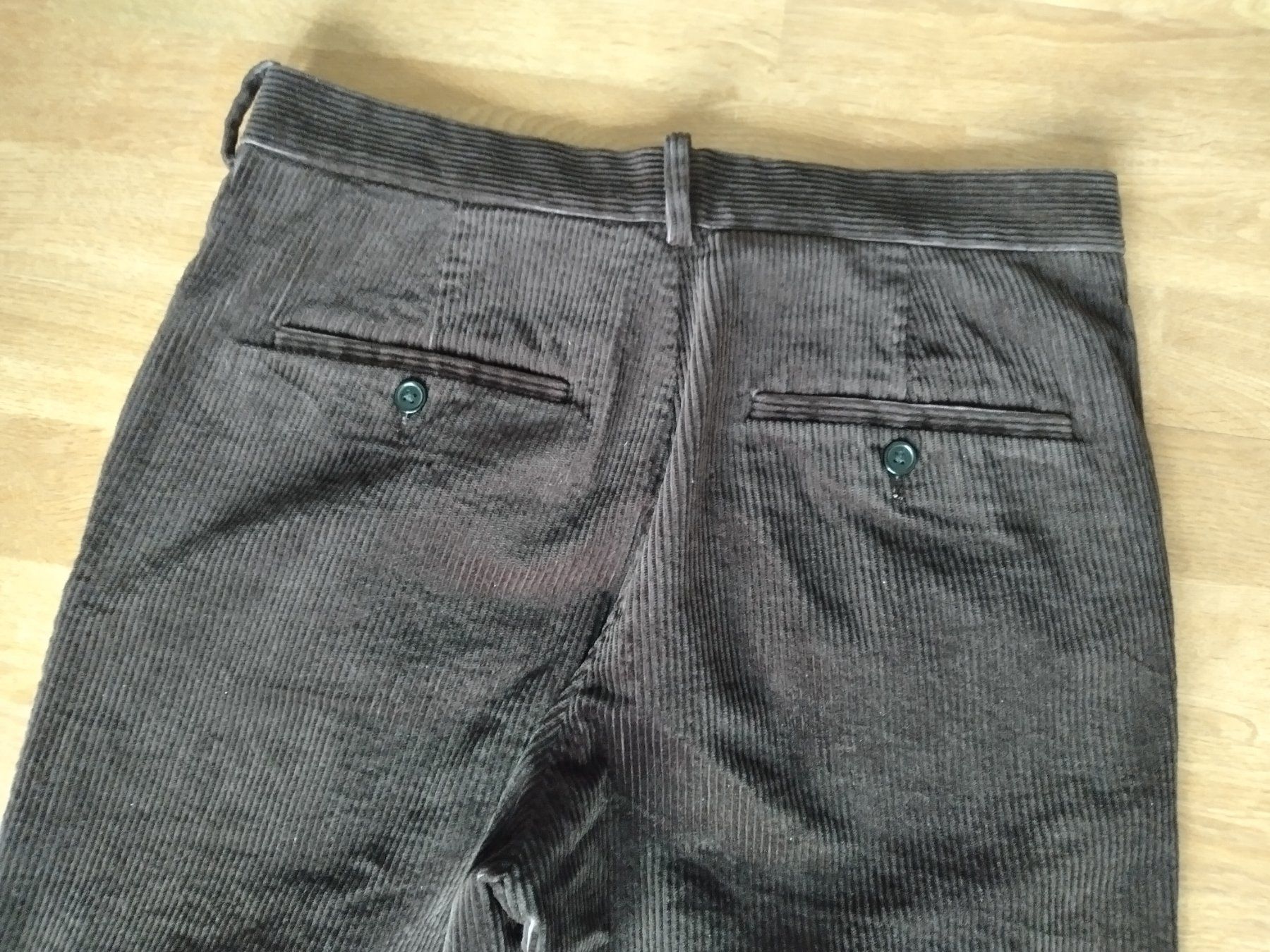 H&M Pantaloni: H&M Manchester 31/32 – Nuovo e nell'imballaggio originale da Zug venduto da guggi717 4