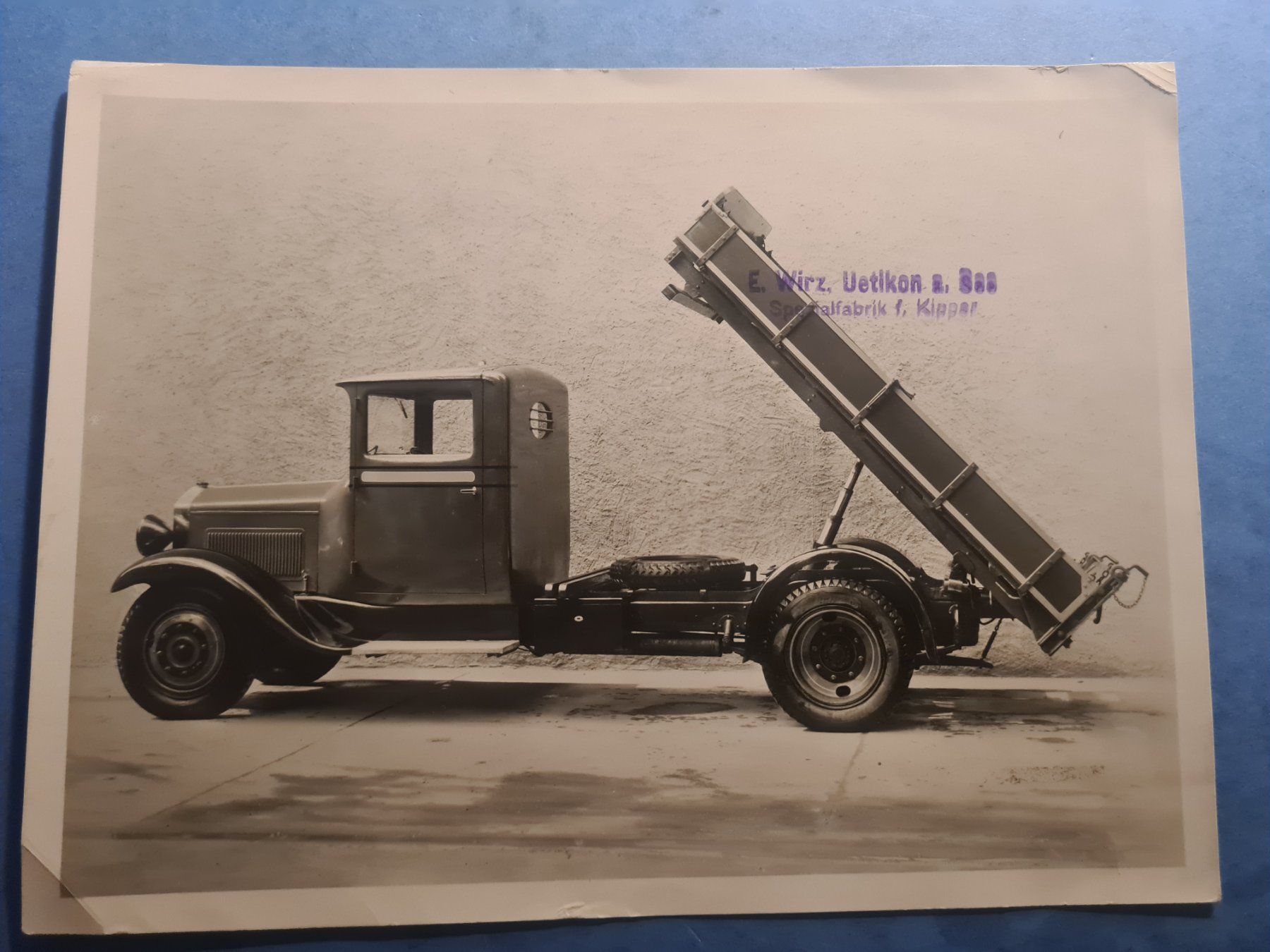 Foto & Immagini: BERNA 1925 PHOTO BENNE BASCULANTE VINTAGE OLDTIMER – Usato da Bellevue venduto da BURGOLMANIA