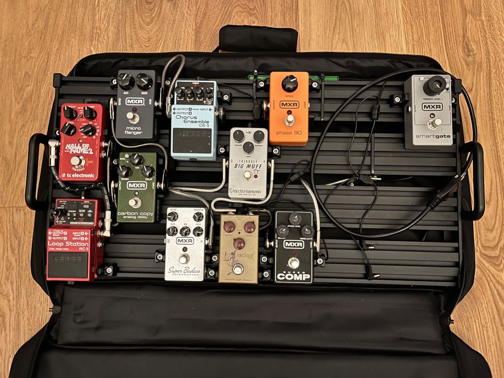 Fame Spaceboard 50S – Mini-Pedalboard Aus Aluminium Für 4 Effektpedale, Mit Gigbag & Klettband