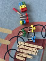 Holzbausatz für Kinder, Schrauben und mehr.