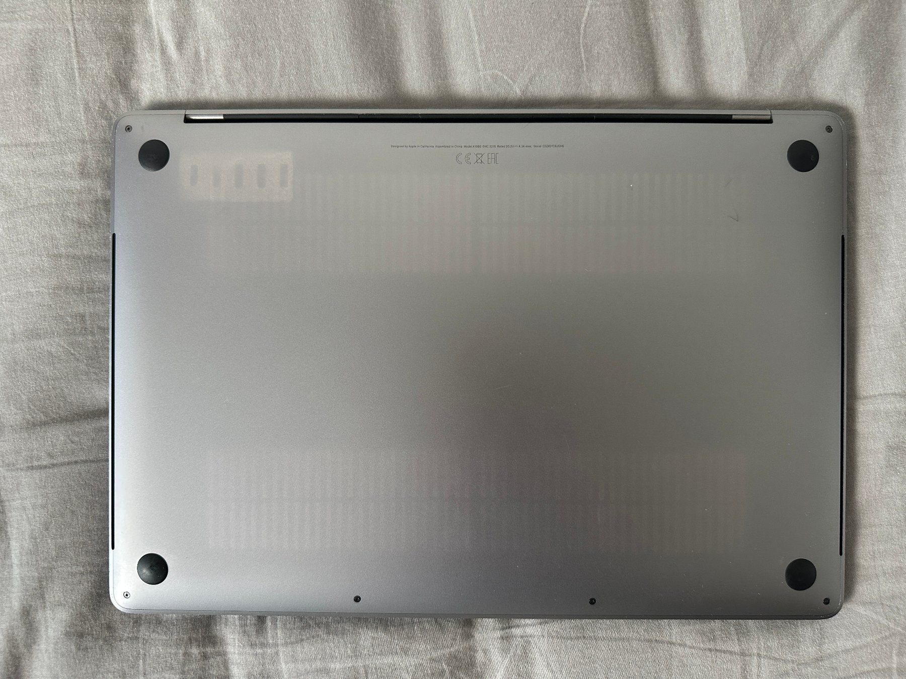 Apple Notebook: Apple MacBook Pro 15" 2018 | Core i9 | 32 GB RAM | 1 TB SSD – Usato da Genève venduto da ds-meridian24 3
