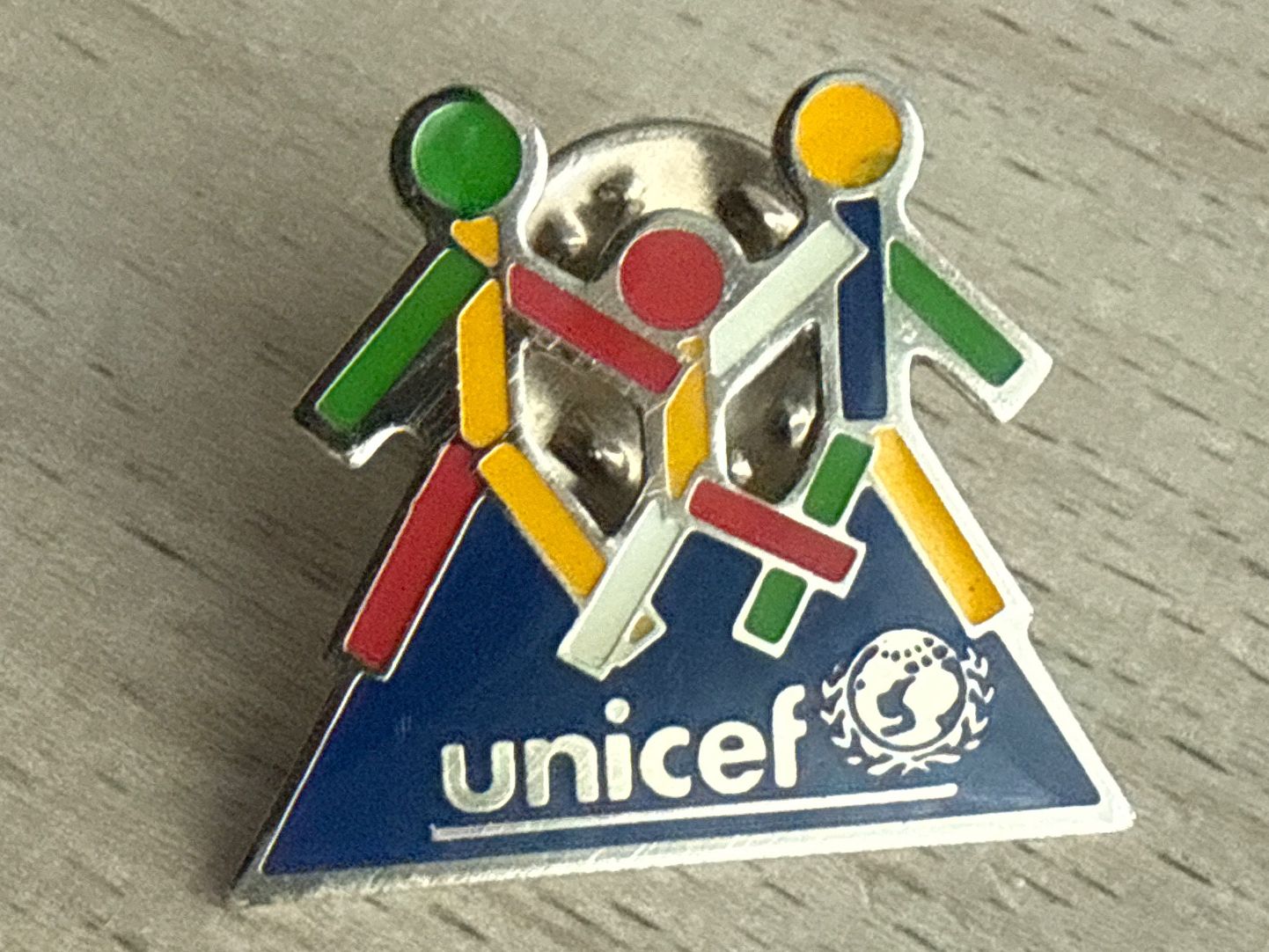Plaketten & Abzeichen: Pin Unicef – Gebraucht aus Glattbrugg von Schweigmatt