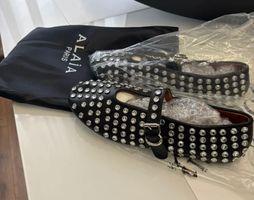 Alaia Ballerina mit Nieten, Gr. 39, schwarz