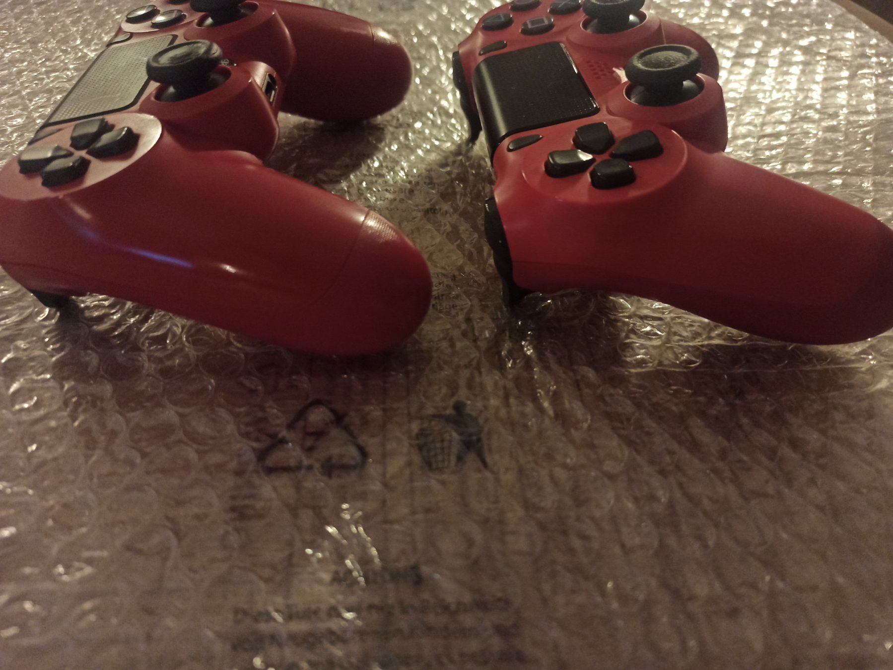 Controller: 2x Original Controller Sony PS4 Wireless DualShock 4  V2 – Gebraucht aus Oberweningen von mar_87mx 4