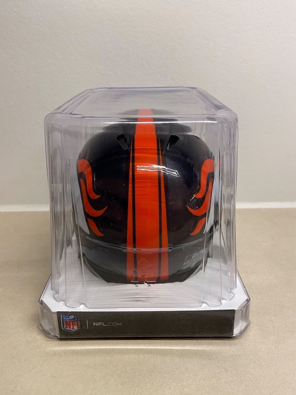 NFL Abiti antichi: Denver Broncos Mini Helmet Speed – Nuovo e nell'imballaggio originale da Muttenz venduto da US_Sport_Schweiz 3