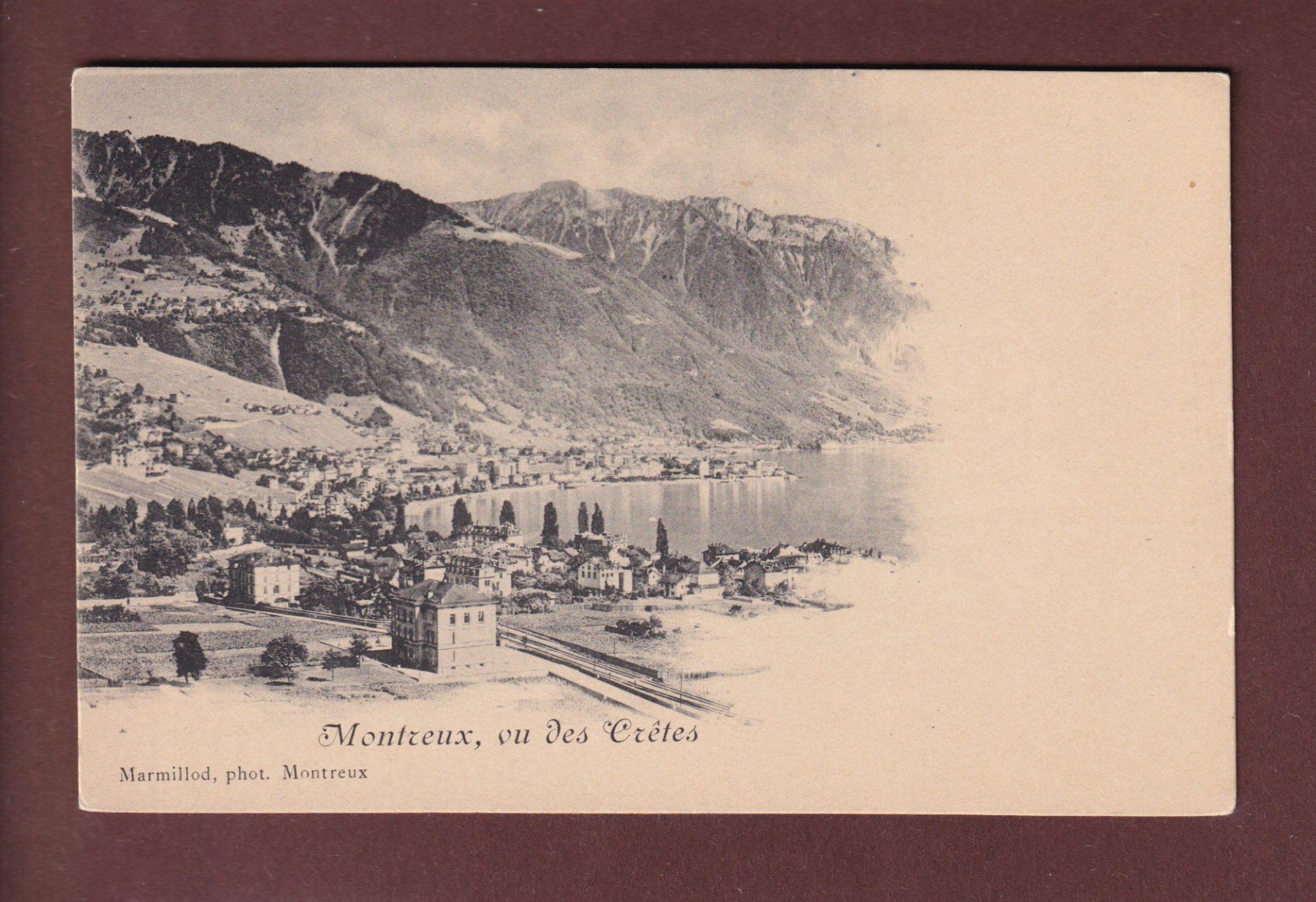 Cartoline postali: MONTREUX vu des Crêtes – Usato da Pully venduto da nicecards