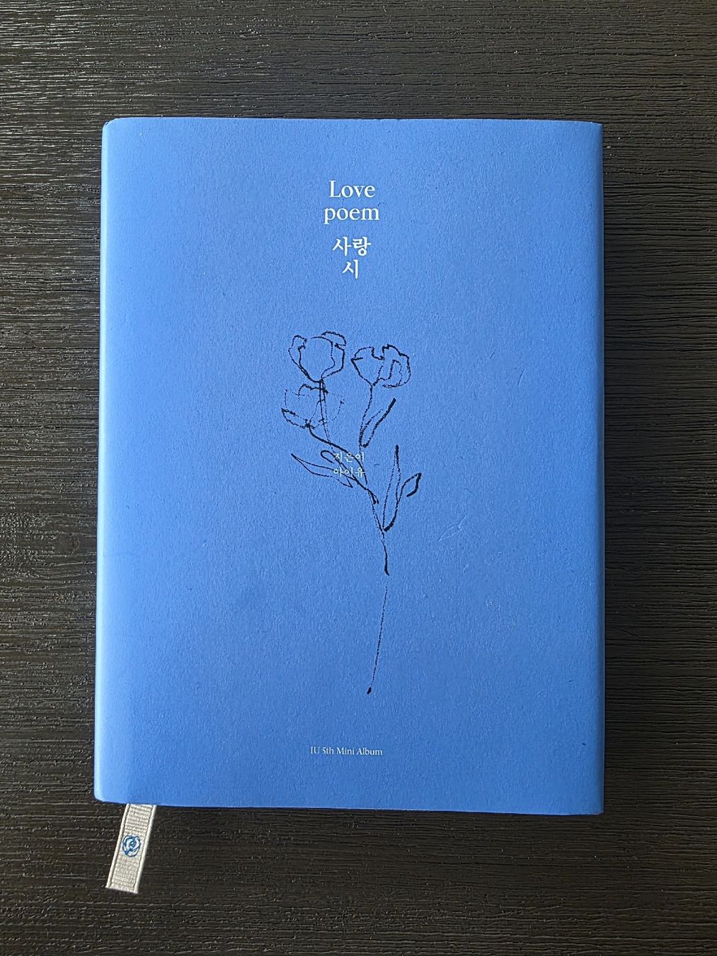 CD: LOVE POEM - IU album kpop – Nuovo (secondo la descrizione) da Longirod venduto da dan_7w9y