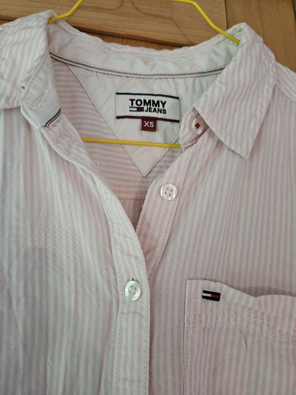 Tommy Hilfiger Blusen: Tommy Jeans gestreifte Bluse rosa XS – Gebraucht aus Altendorf von nab_mxj7 1