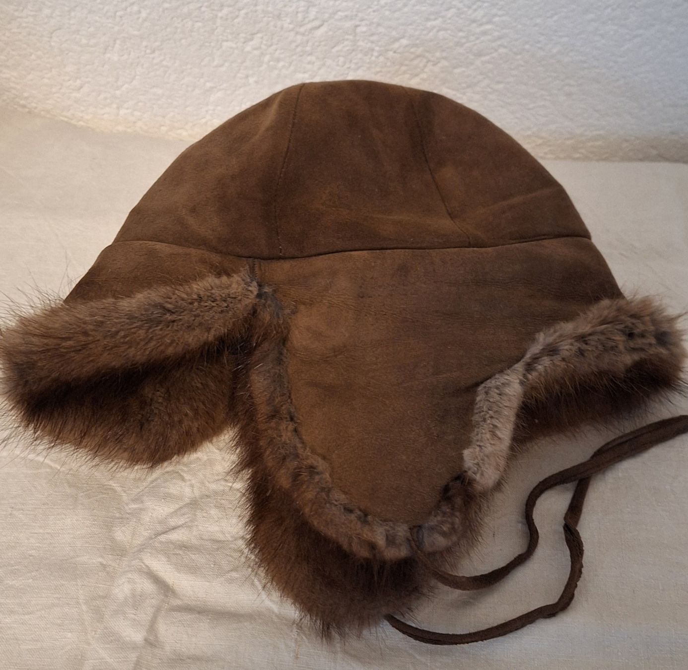 Copricapi, berretti & cappellini: Leder / Fell Mütze – Usato da Härkingen venduto da Dialy 4