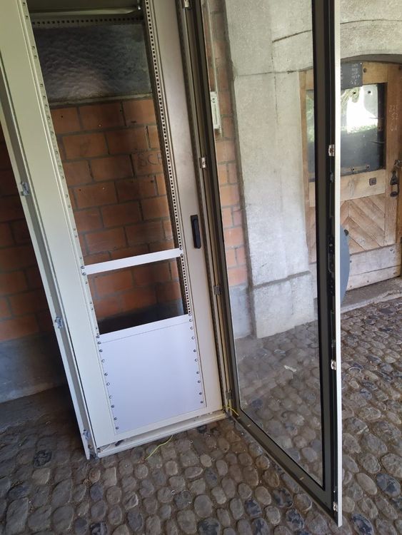 ABB Serverschrank Rack | Kaufen auf Ricardo