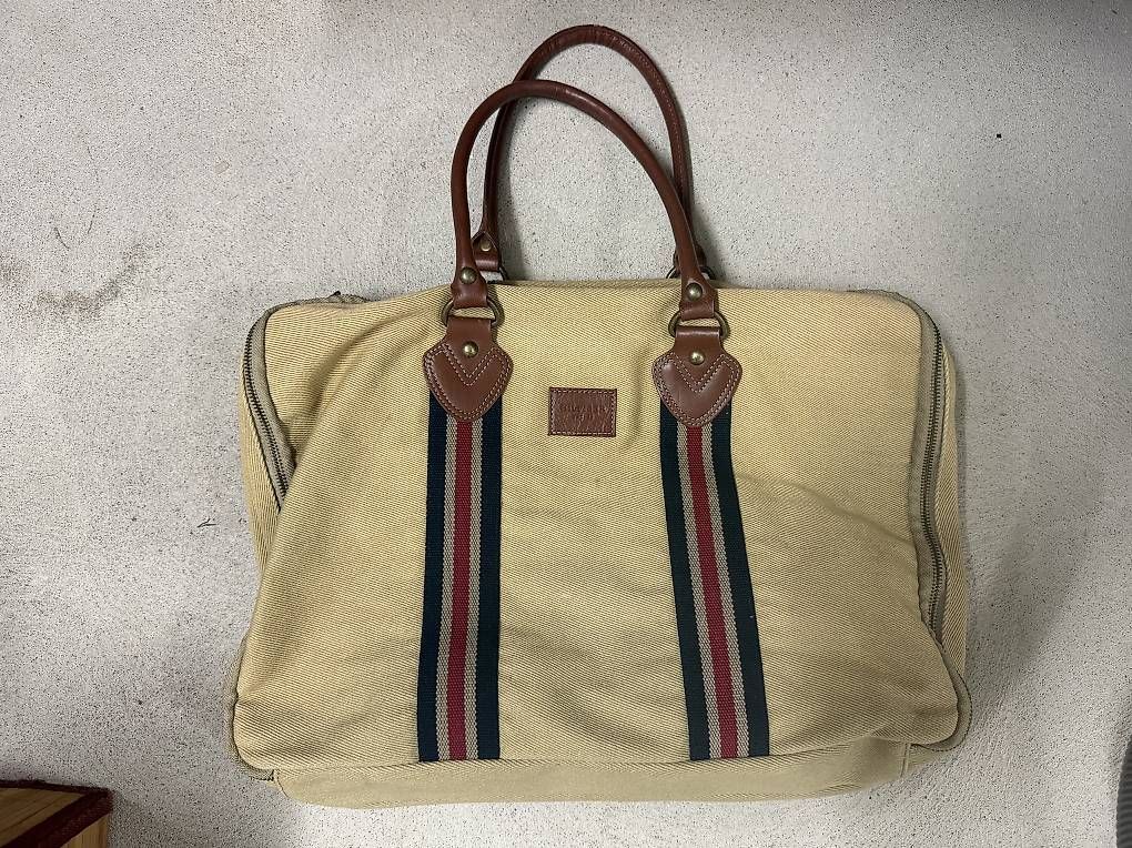 Taschen: Tommy Hilfiger Reisetasche / Weekender – Gebraucht aus Zumikon von gaboor911