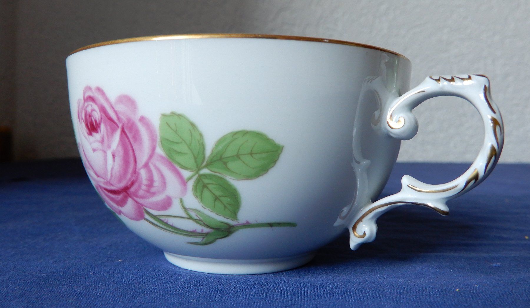 Fürstenberg Set di piatti: Fürstenberg rote Rose 4 x Teeset 3-teilig – Usato da Senèdes venduto da tintinette43 6