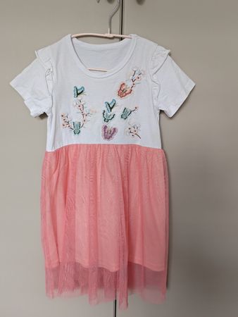 Sommerliches Tüllkleid mit Schmetterlingen, Gr. 116/122