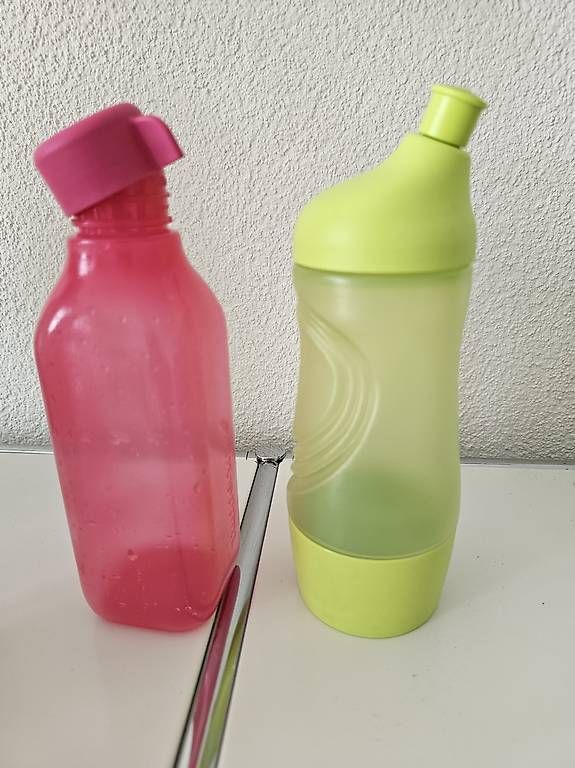 Tupperware Gourdes & Thermos: Tupperware Getränkeflaschen NEU – Neuf avec emballage d'origine à Neukirch (Egnach) par Bonita6 2