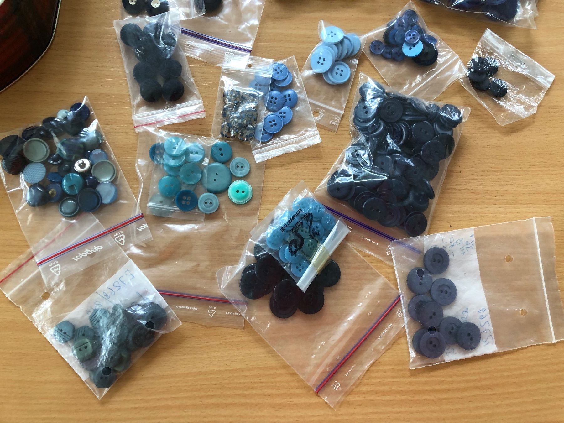 Knöpfe: Lot Knöpfe Blau ca. 1,8 Kg – Gebraucht aus Sirnach von Goforit2001 4