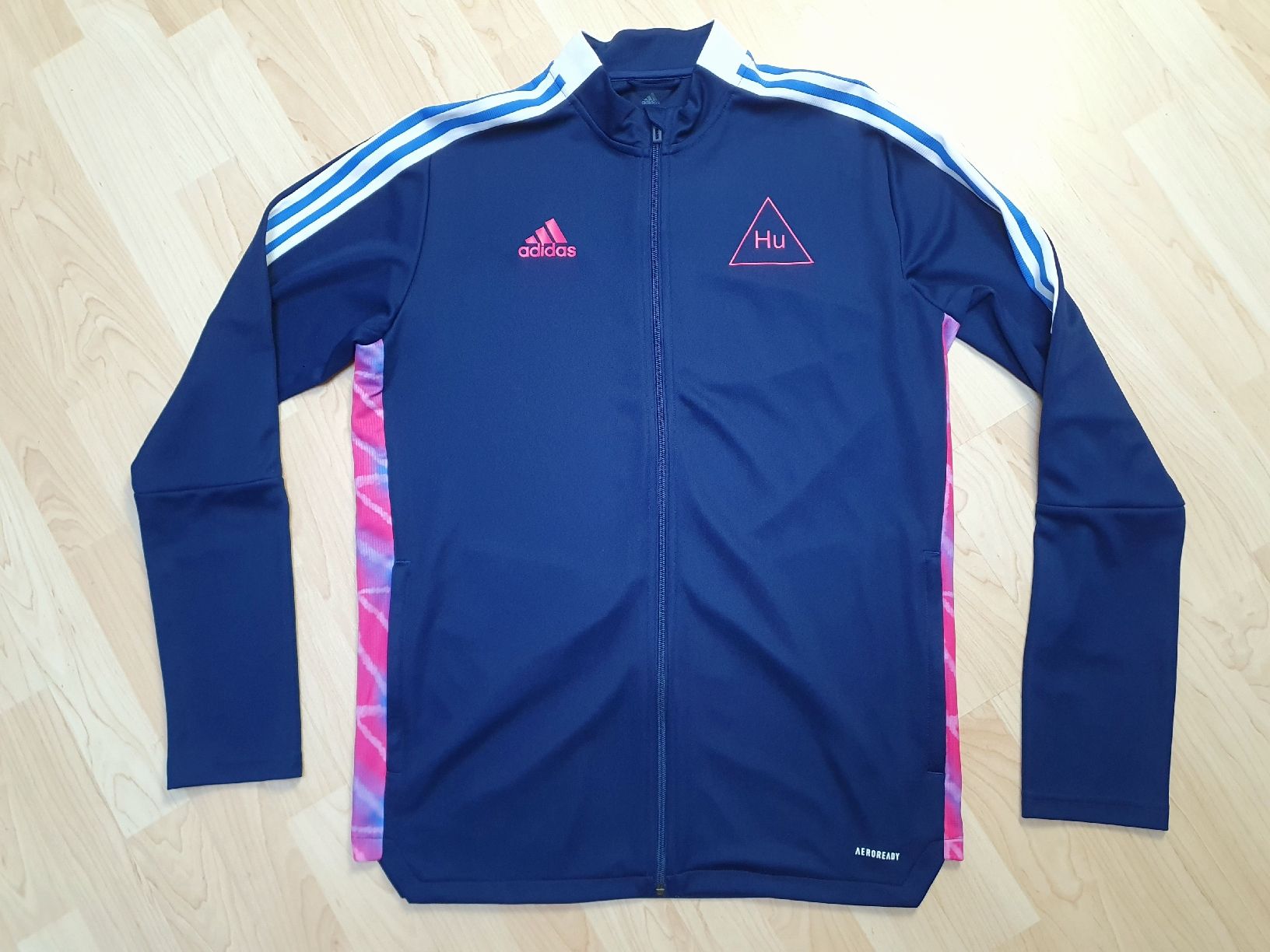 Adidas Giacche: Adidas Humanrace Training Jacke Grösse L – Nuovo (secondo la descrizione) da St. Gallen venduto da CaliSunshine