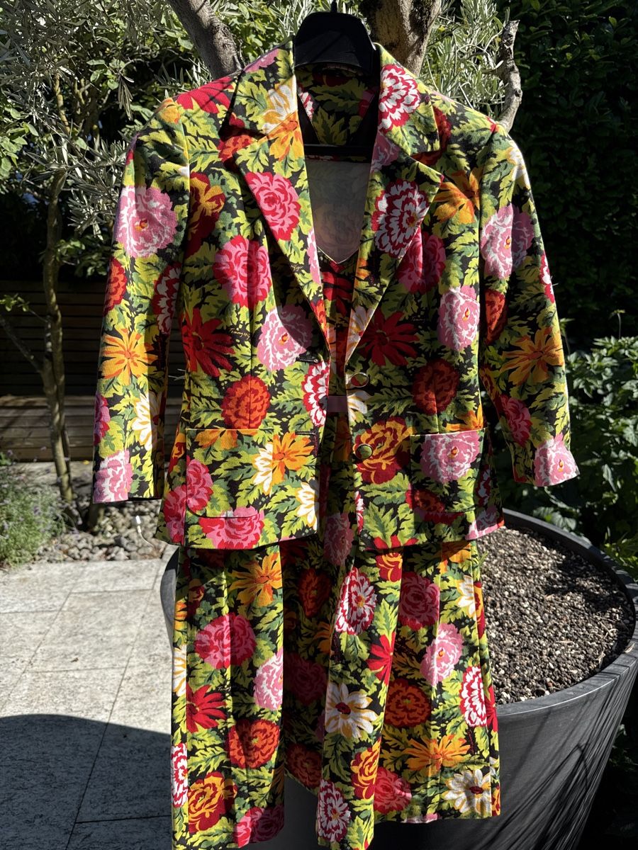 Tommy Hilfiger Kleider: Tommy Hilfiger Blumenkleid mit passendem Blazer, Grösse S – Gebraucht aus Kilchberg ZH von Seb92 1
