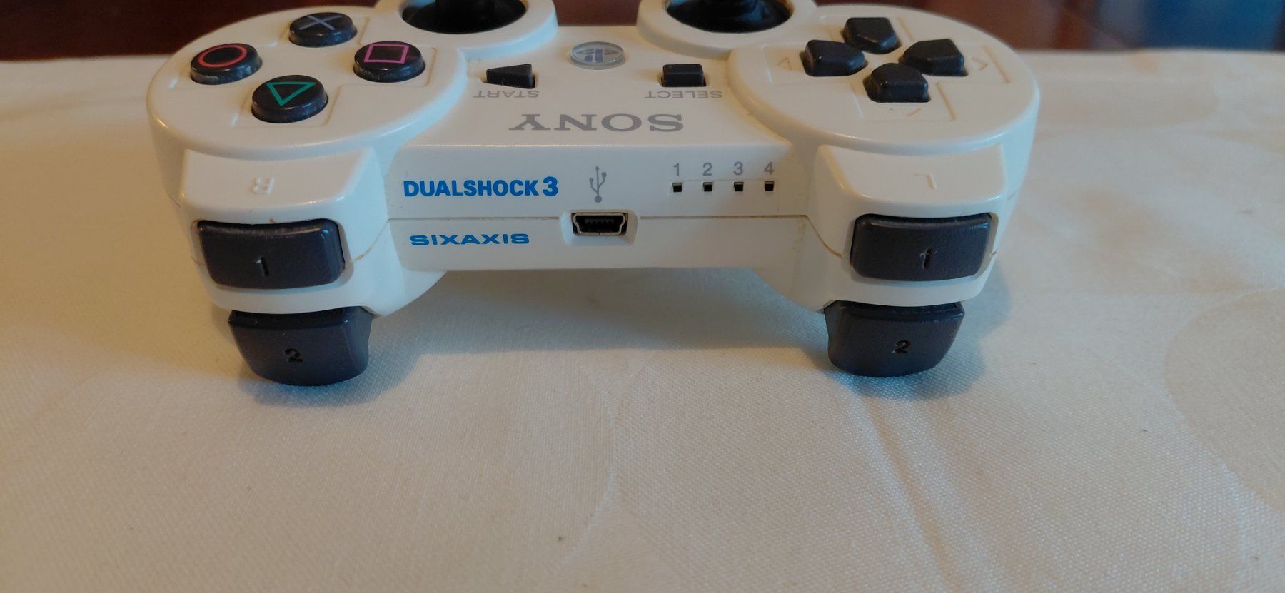 Controller: Sixaxis Dualshock 3 Controller Limited Edition "Weiss " PS3 – Usato da Gretzenbach venduto da Uli1980 1
