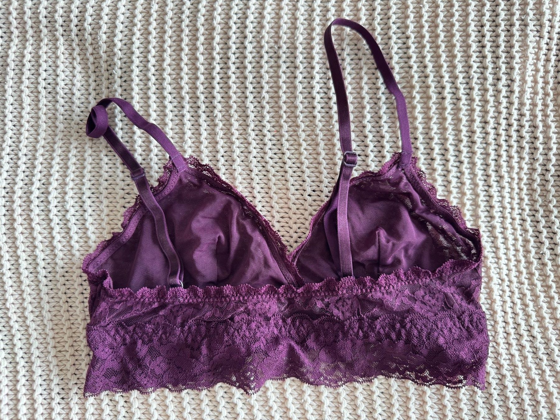Altra biancheria intima: Brassière dentelle violette – Usato da Montreux venduto da Izapechee 1
