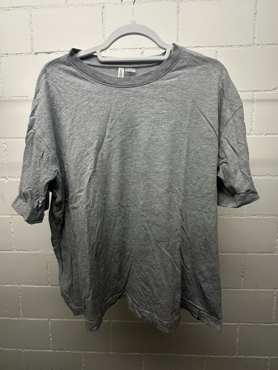 H&M T-Shirts: T-Shirt Set (3x Stück) – Gebraucht aus Eschenbach LU von Tatzi1 2