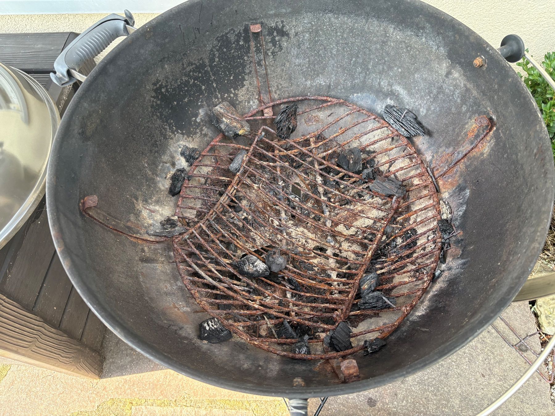 Weber Grils: Grill Weber à réparer – D'occasion à Villarimboud par hampton2012 4