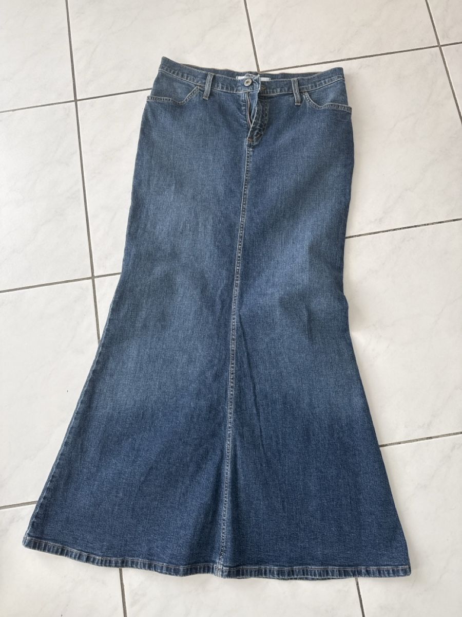 Gonne: Langer Jeansrock – Usato da Zell ZH venduto da Guffos