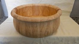 Grande contenitore in legno chiaro