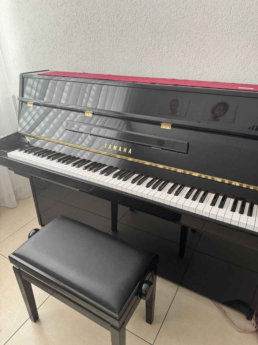 Yamaha Musikinstrumente: Piano Yamaha B1SC2 inkl. Hocker – Gebraucht aus Hendschiken von gfc_81 1