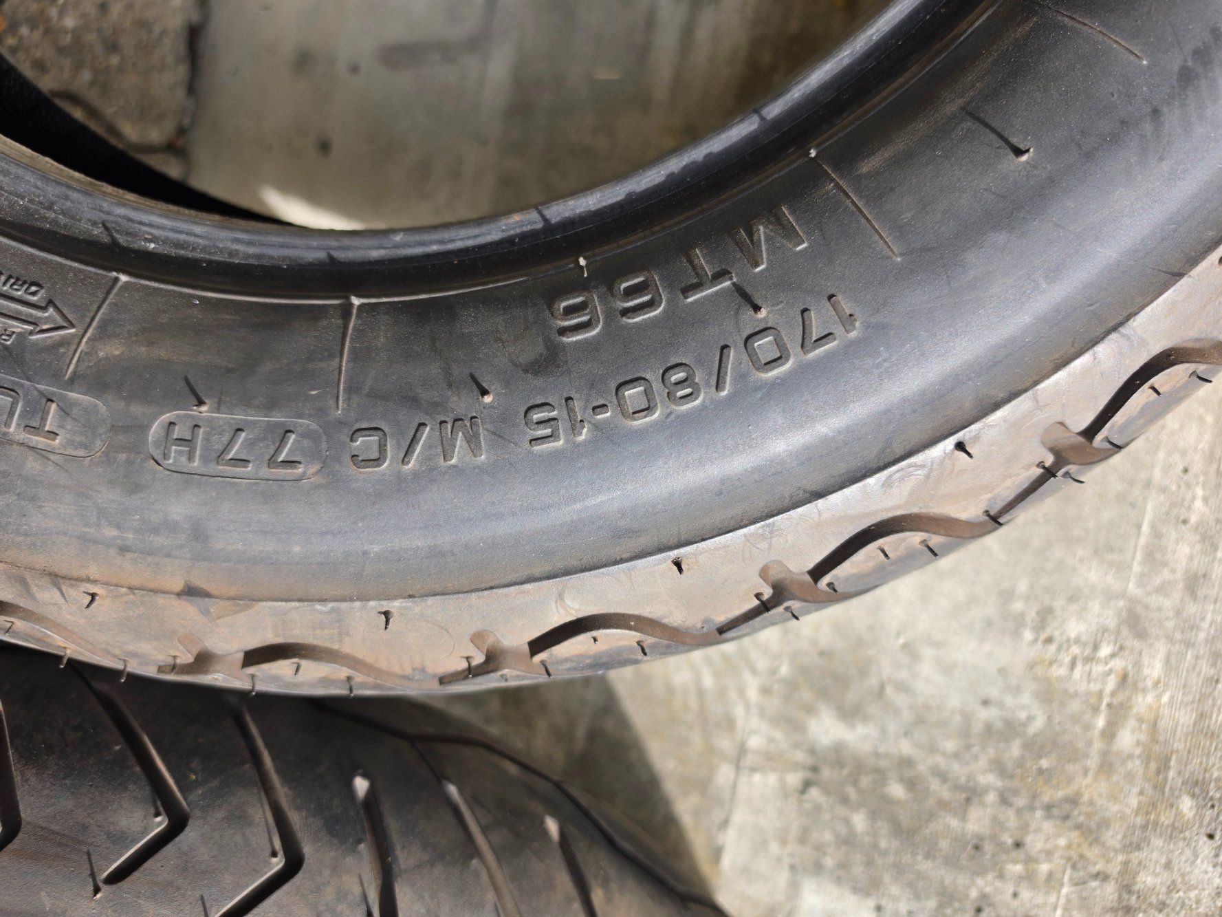 Pneus & Kompletträder: Motorradpneu – Gebraucht aus Birmensdorf ZH von Ganesan 2