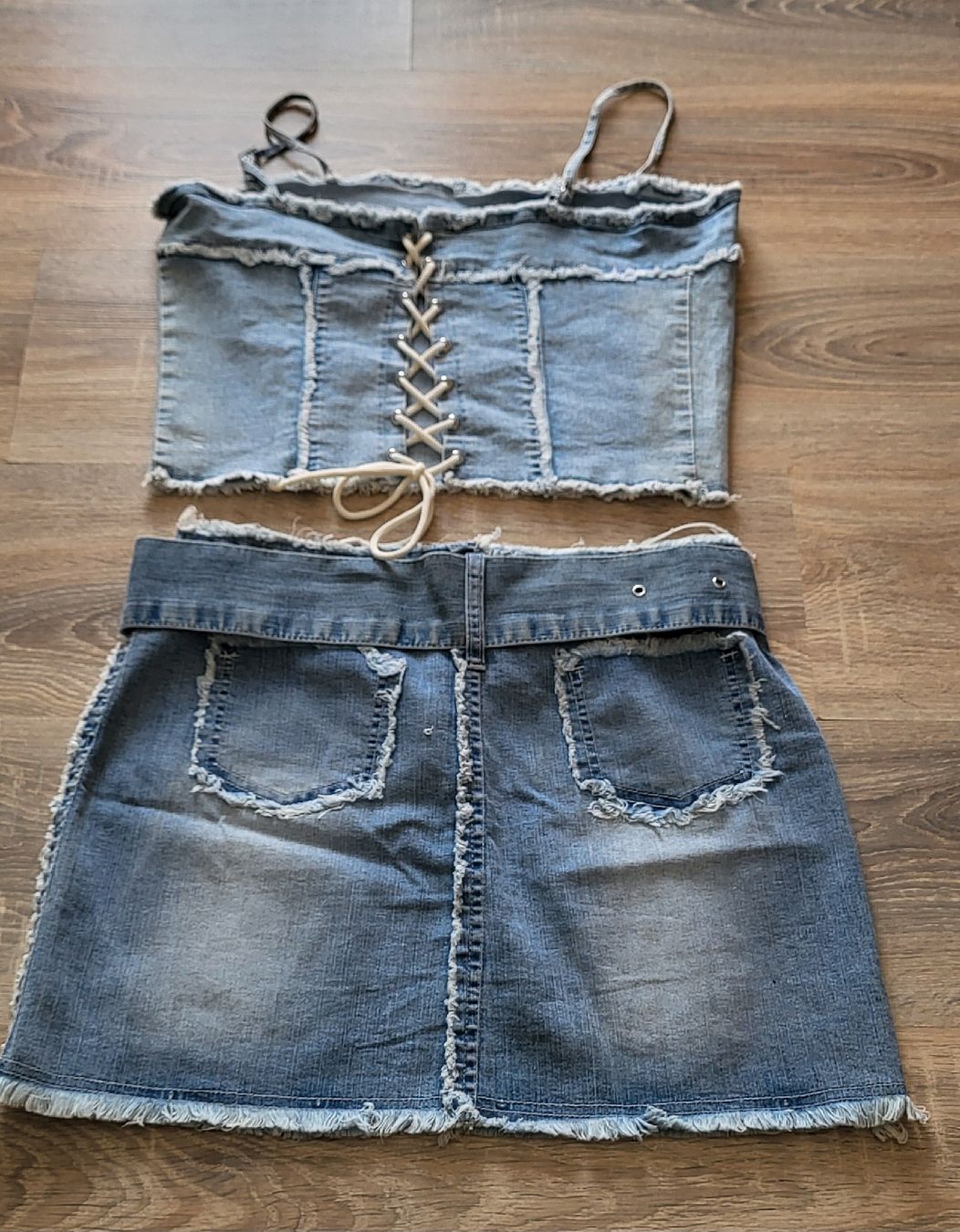 Lotti di vestiti: jupe et haut jeans 38/40 – Usato da Plagne venduto da pnz75 1