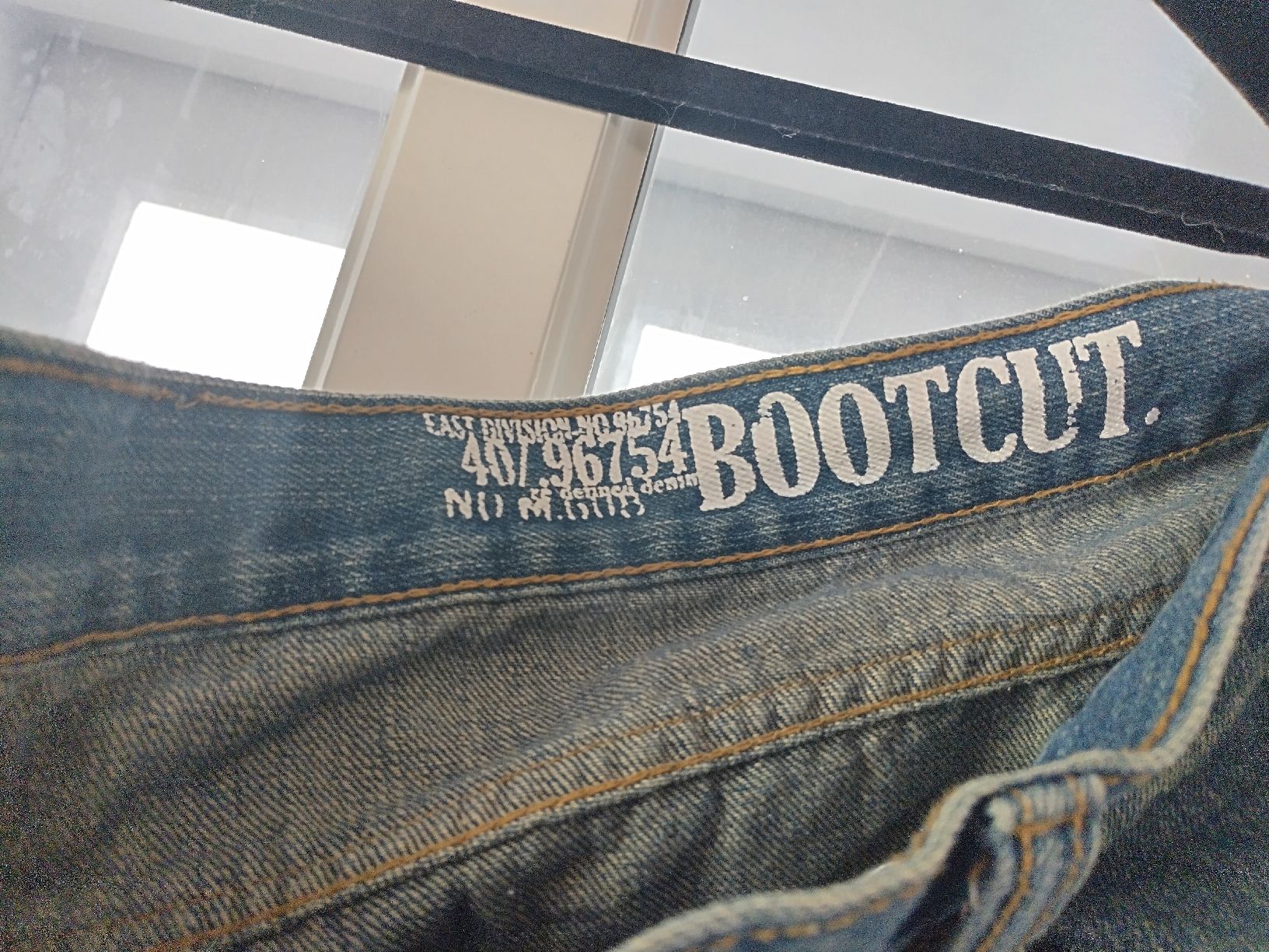 Jeans: Jeans Cherokee Blau Bootcut 44inch breit, 30 lang – Gebraucht aus Baden von TellsKuchenhaus 2