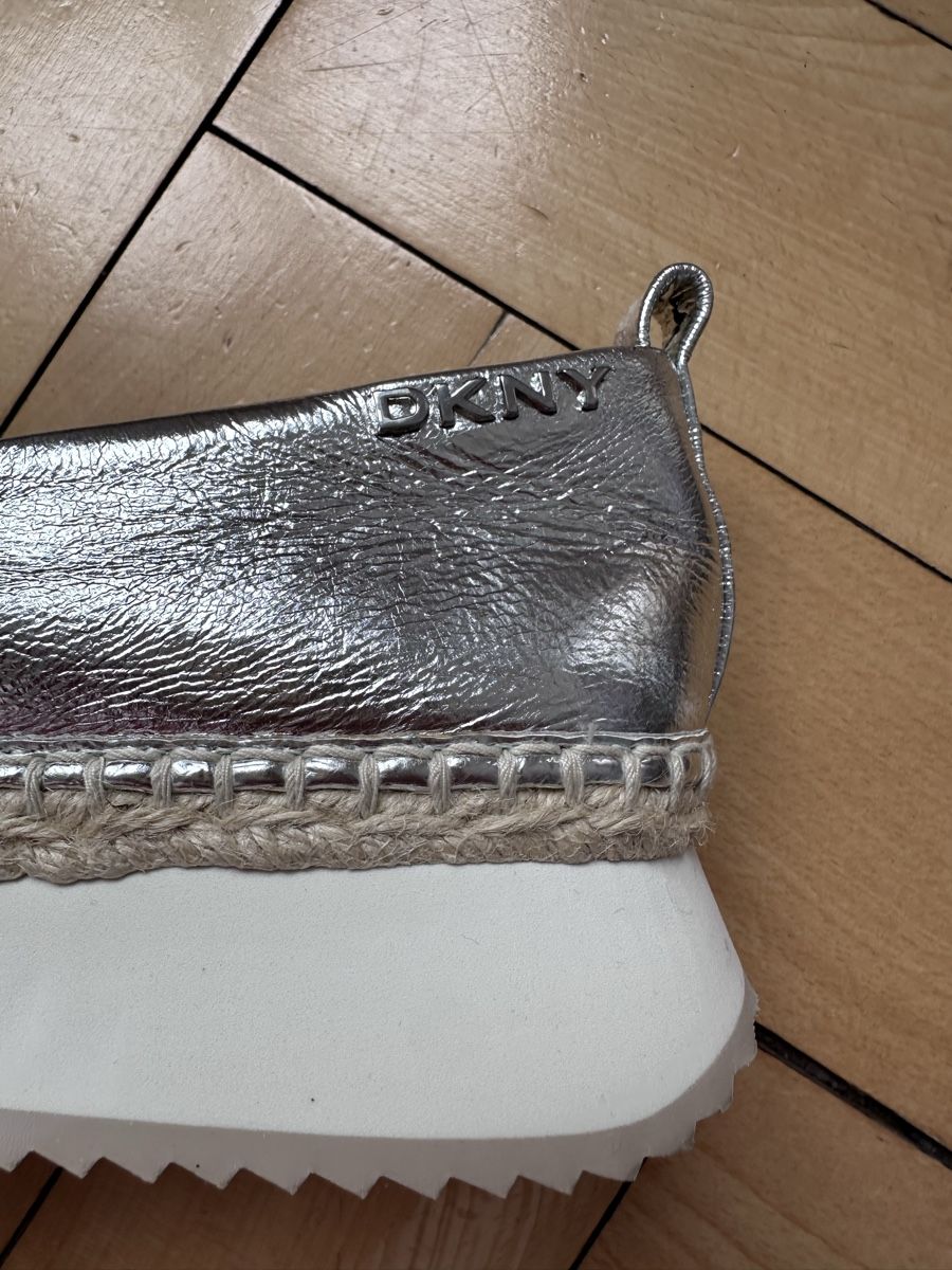 DKNY Scarpe da donna: DKNY Silver Espadrille Platform Sandals - EU size 40.5 – Nuovo (secondo la descrizione) da Zürich venduto da ben_sx7k 3