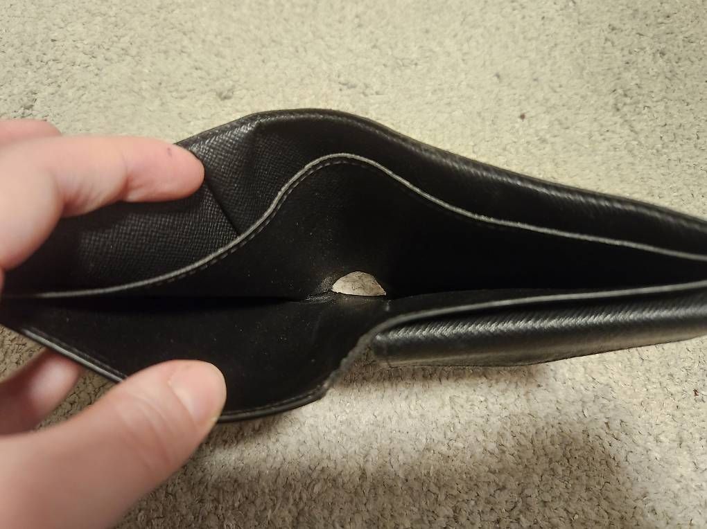 Louis Vuitton Brieftaschen: Louis Vuitton Portemonnaie Marco – Gebraucht aus Ottenbach von RaRo 1