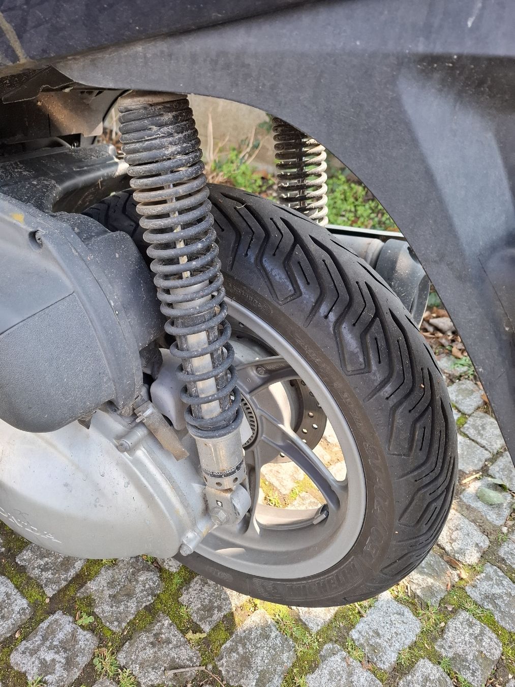 Honda Scooter: Honda Sh300i – Usato da Reinach BL venduto da chlaus04 4