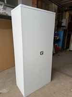 neuer Metallschrank,  4 Tablare, 2 Schlüssel, 92x50x195cm