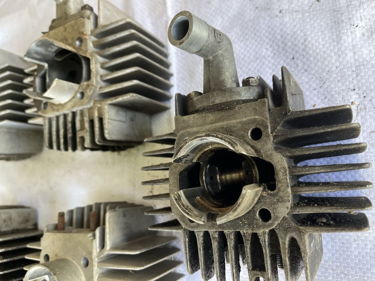 Autres fournitures industrielles: Zylinder und Kolben Mofa Töffli – Défectueux à Sempach par Brun1979 1