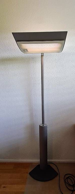 Tulux Lampen: Tulux Büro-Stehlampe mit Bewegungssensor – Gebraucht aus Galgenen von Sisa05