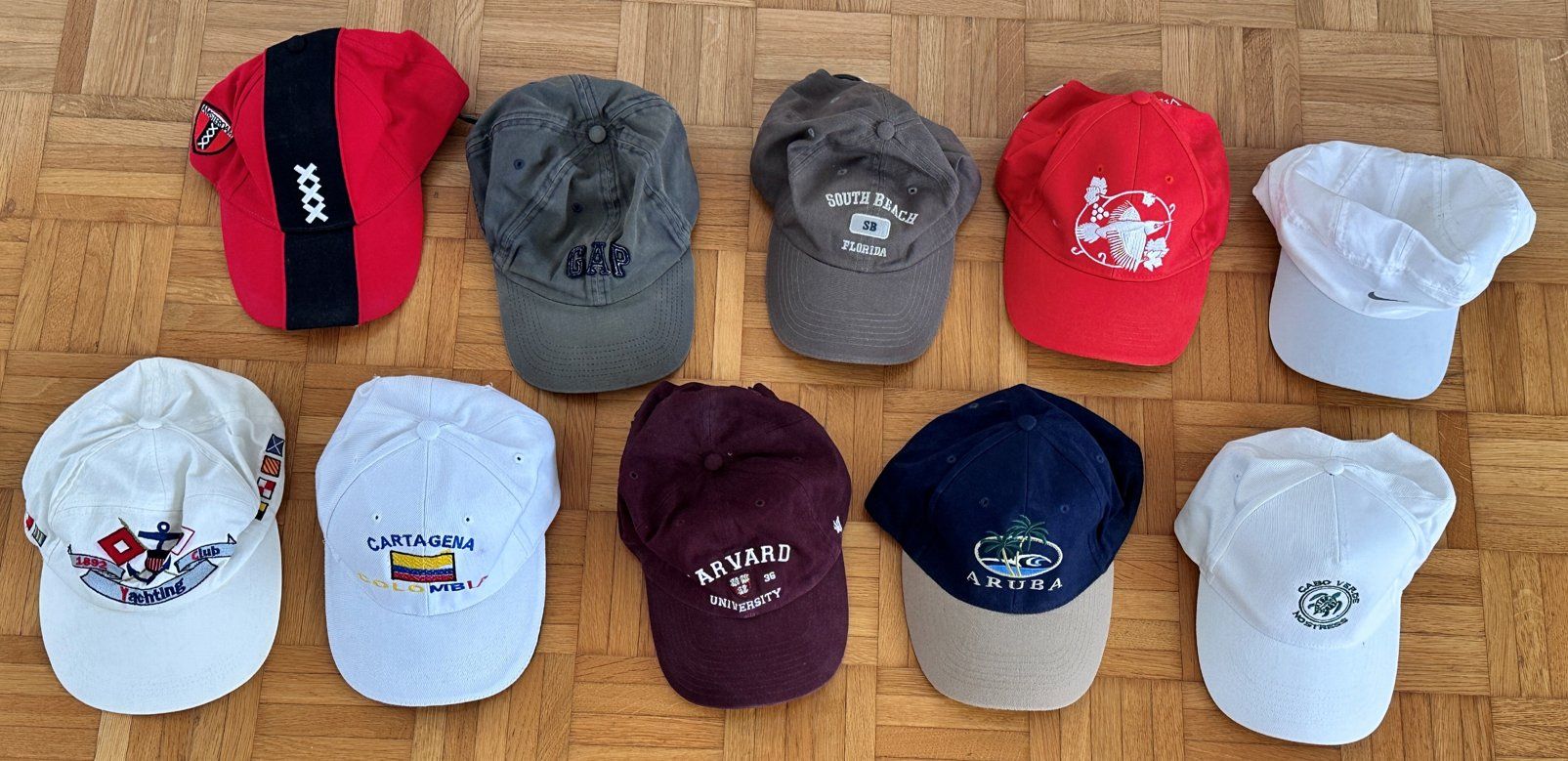 Copricapi, berretti & cappellini: Baseball Caps – Nuovo (secondo la descrizione) da Thalwil venduto da Pindi