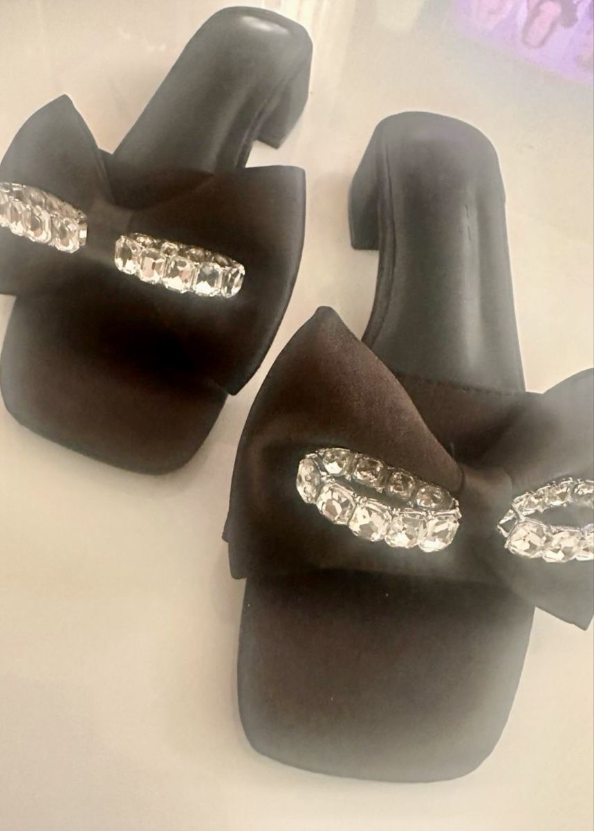 Scarpe da donna: Elegant Black Sati Rhinestone sandalet – Nuovo (secondo la descrizione) da Oftringen venduto da Eylem79 3