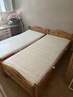 Massivholz Schlafzimmer im skandinavischen Stil