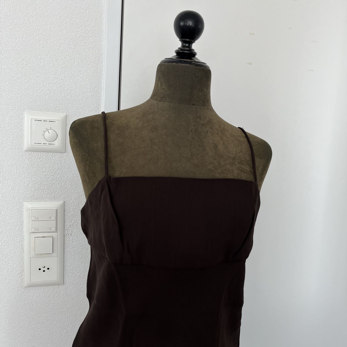 Armani Top: Armani Braunes Top – Usato da Zug venduto da saskia-chiara 1