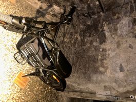 Bicicletta elettrica nero design fatbike usato