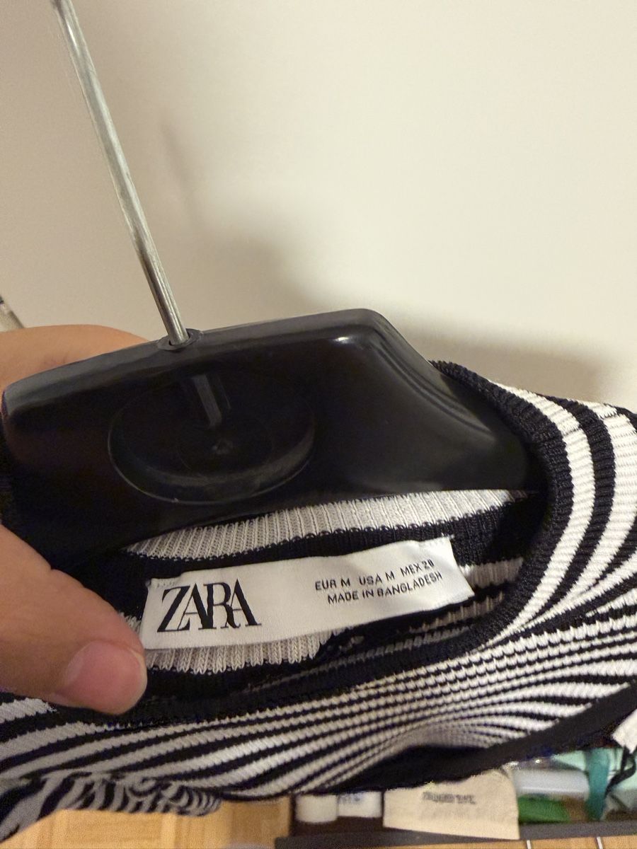 Zara Top: Oberteil Zara – Usato da Basel venduto da sid_dem 2